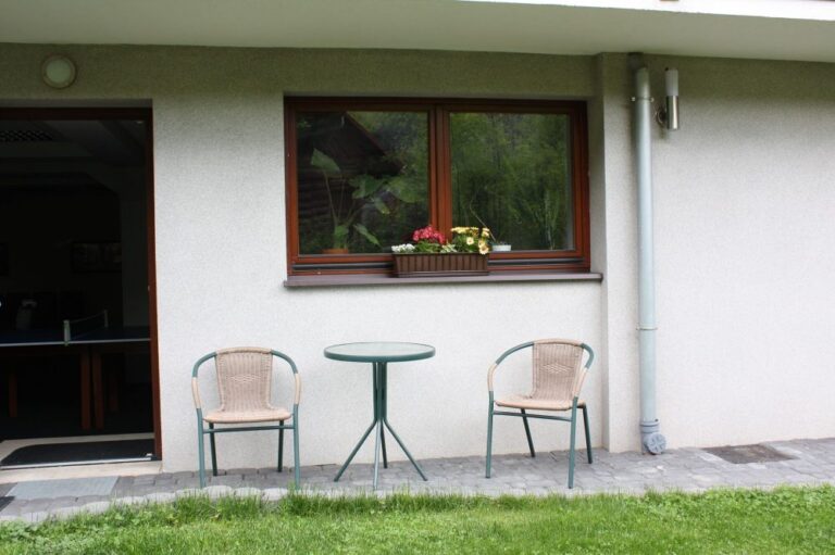 willa-halka-noclegi-zakopane-otoczenie-05-2446731021
